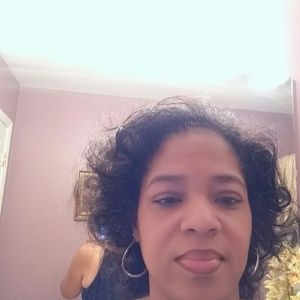 Meet your Posher, Carmelle