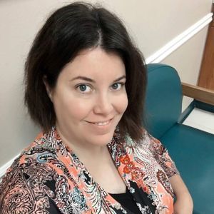 Meet your Posher, Crystal