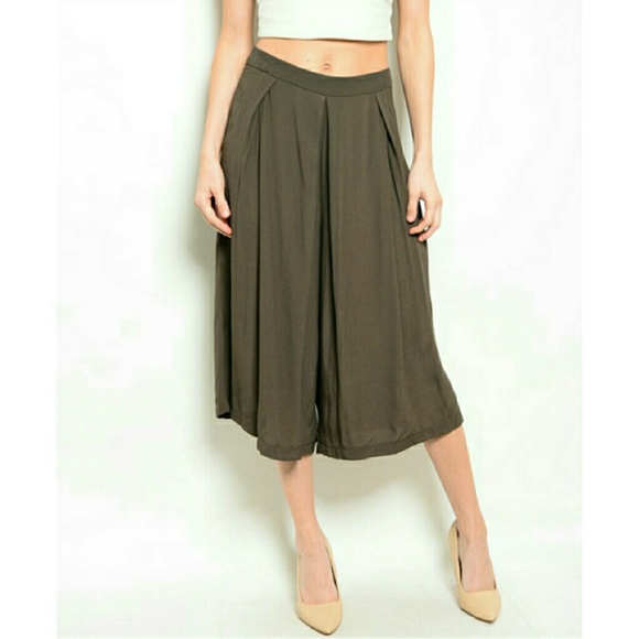 Rayon Bermuda Shorts Palazzos NWT