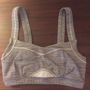 Lululemon B/W small stripe sports bra