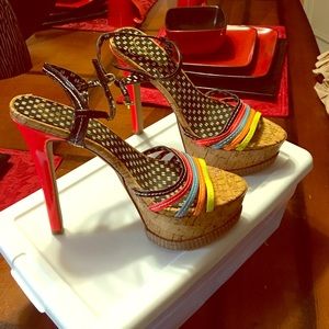 Jessica Simpsons multi color heel sandal