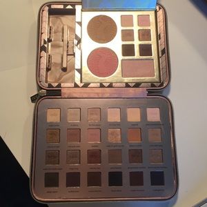 Tarts light of the party pallet limited edition
