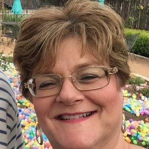 Meet your Posher, Debbie