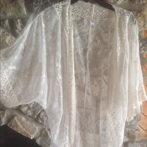 💞 NWOT Lace Cardigan