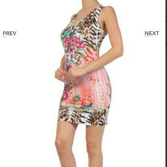 DRESS - Picture 3 of 4