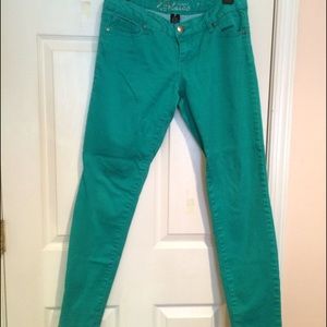 Celebrity blues greenish aqua jeans