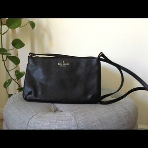 Kate Spade black crossbody (Mikas Pond Janelle)