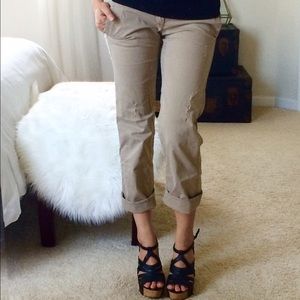Newyork & Co. Boyfriend style cropped khakis