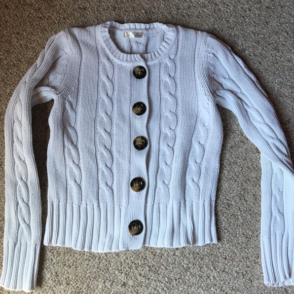 white cable knit sweater. - Picture 1 of 1