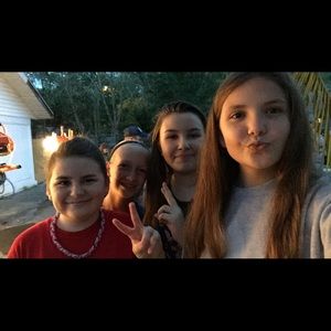 Meet your Posher, Leah