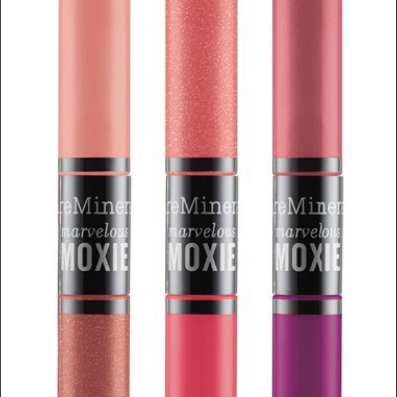 BareMinerala Gloss on-the-go set