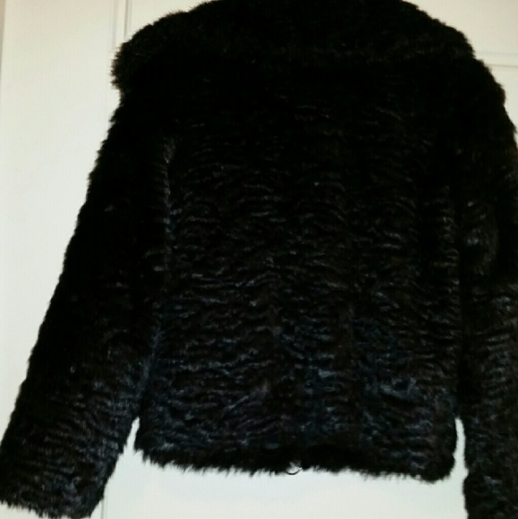 TOPSHOP Black Faux Fur BOMBER JACKET!! - Picture 4 of 4