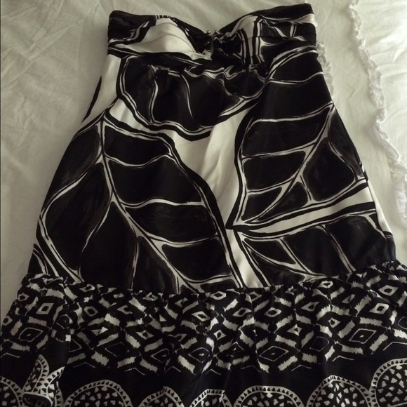 White House/Black Market strapless dress