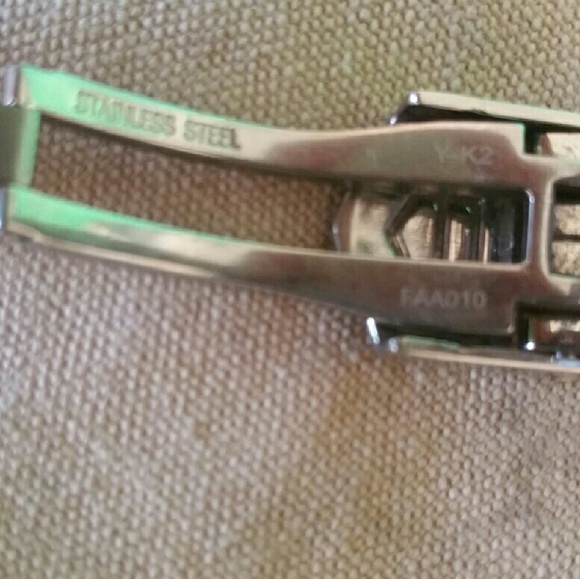 Ladies TAG Heuer watch main image 4