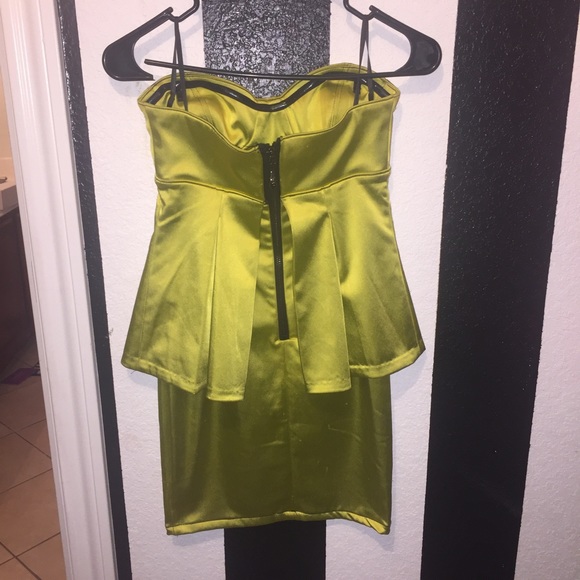 Mini dress - Picture 2 of 2