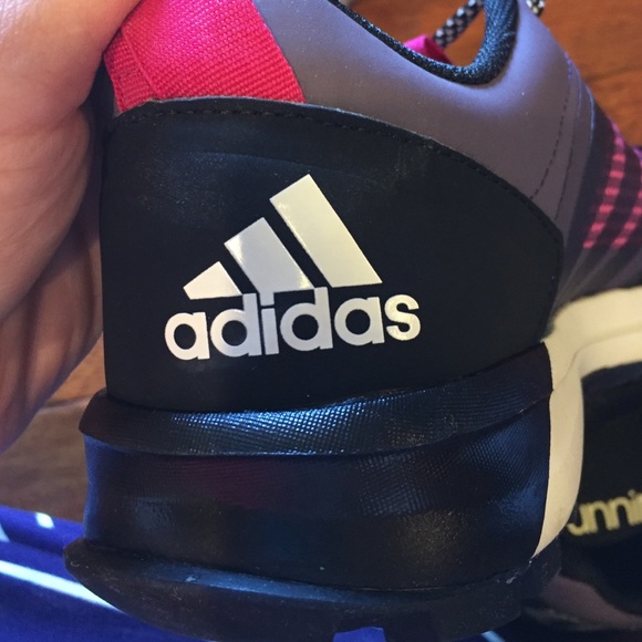 New adidas running shoes - Picture 3 of 3