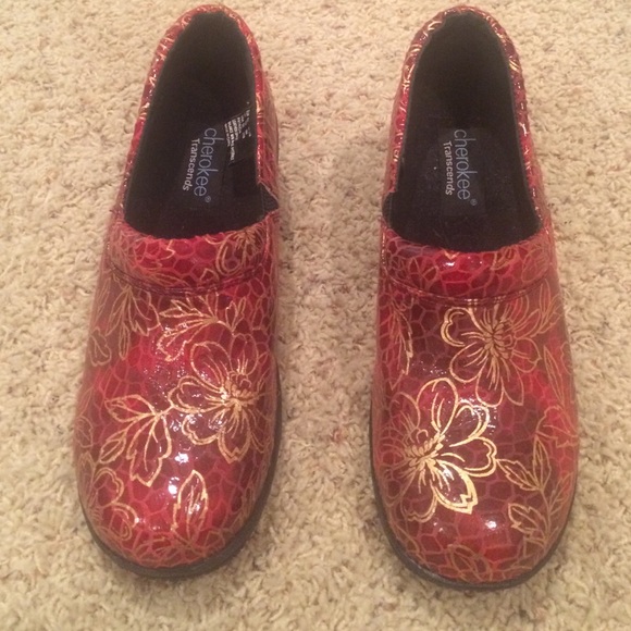 Cherokee slip resistant loafers