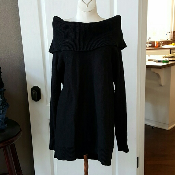 Black tunic sweater