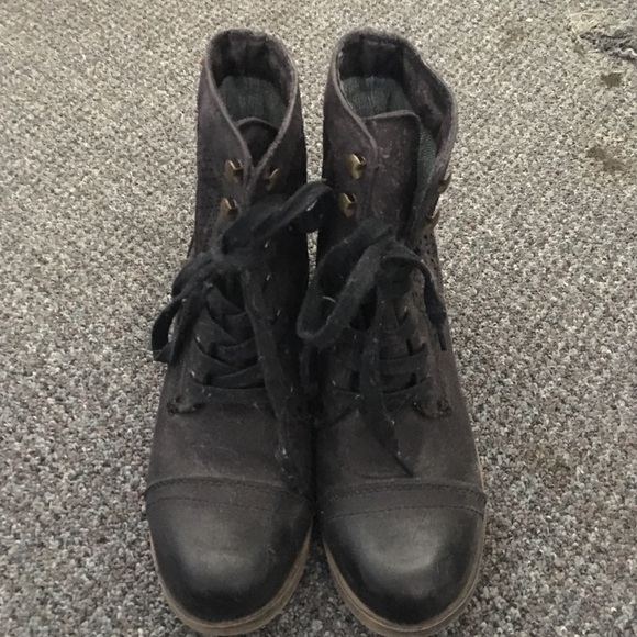 Roxy Booties