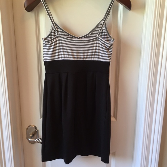 Grey & Black Dress - Picture 3 of 4