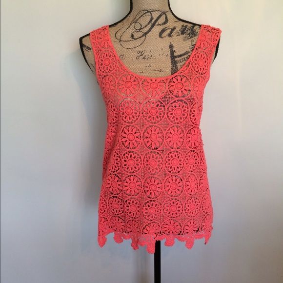 Fever Tops - Fever coral lace top NWT