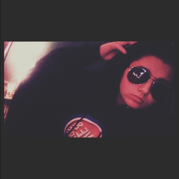 Meet the Posher Other - Meet your Posher, Mckenzie