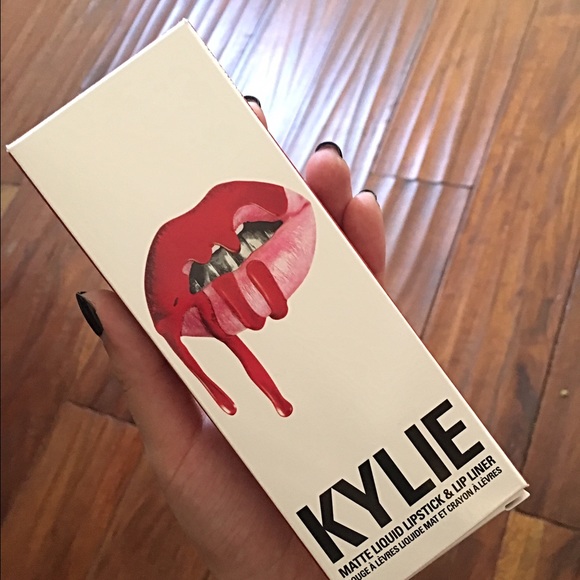 Kylie Jenner Lipkit