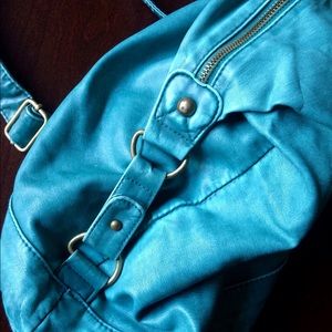 Turquoise Roxy purse