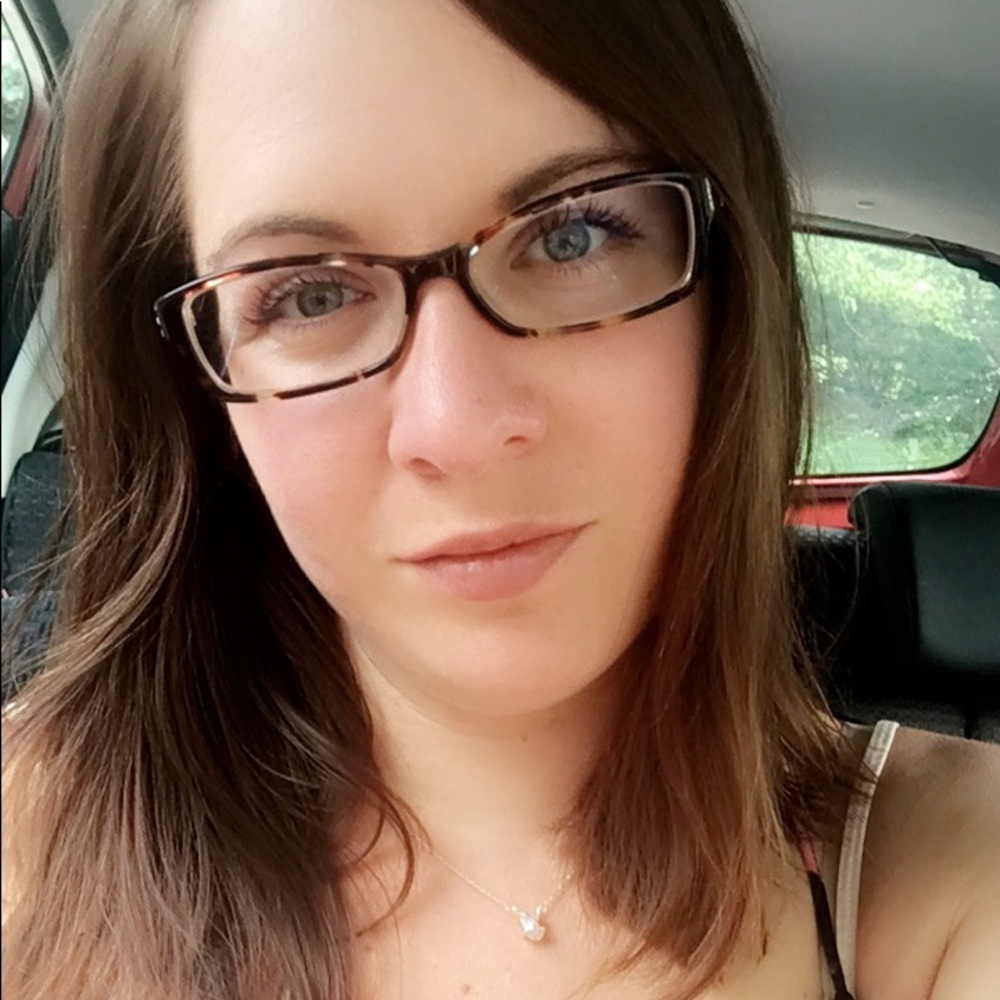 Meet your Posher, Kim