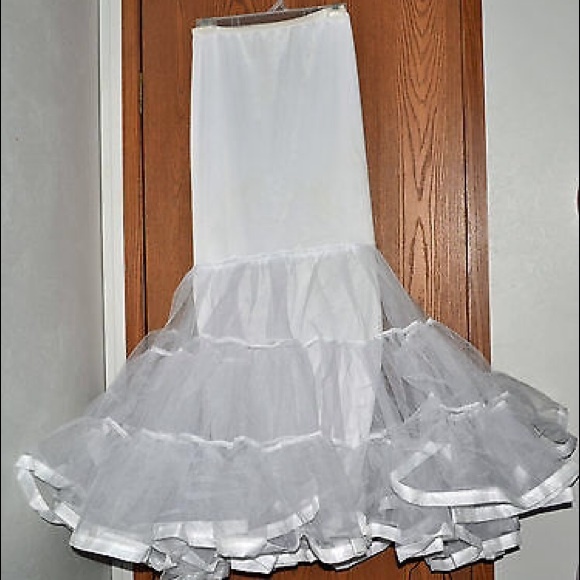 Petticoat slip size Medium