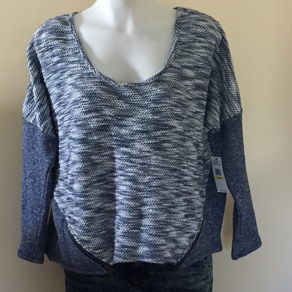 Knit lightweight sweater - Picture 2 of 4