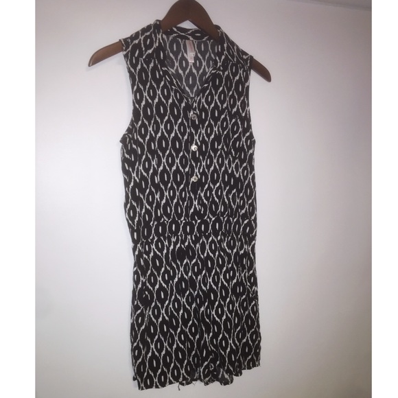 Black/White Romper ◽️◾️