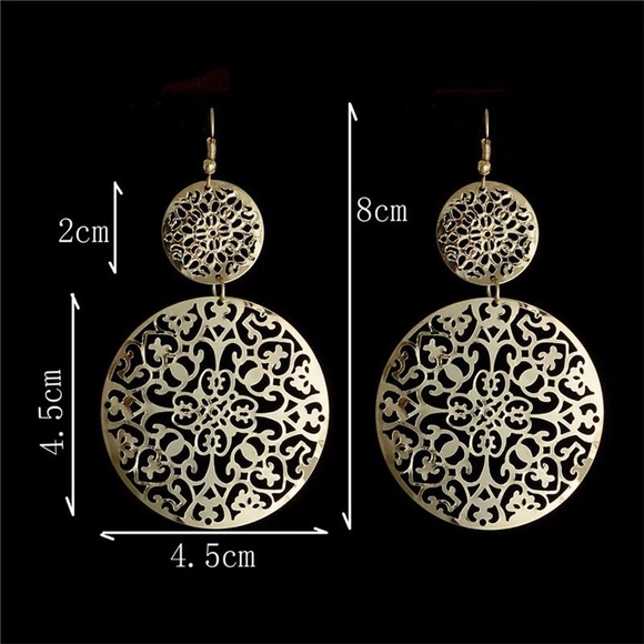 💟Gold Delicate Dangle Earrings💟 - Picture 2 of 2