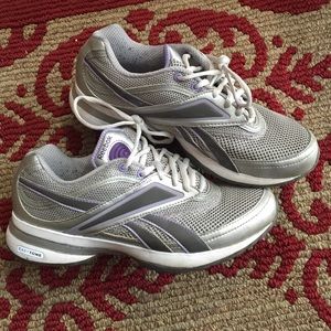 Reebok easy tone shoes in size 8