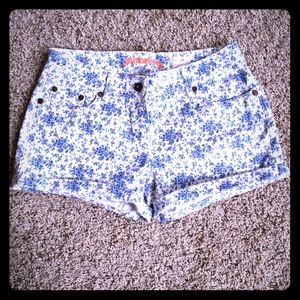 Boden Johnnie B Floral Denim Cuff Shorts