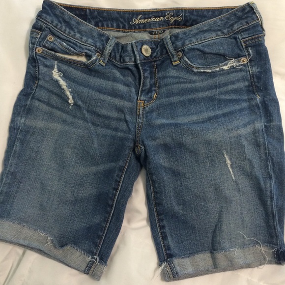 AEO Bermuda shorts