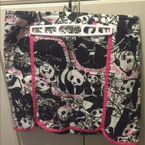 Rare Lilly Pulitzer skirt in Pandamonium size 12.