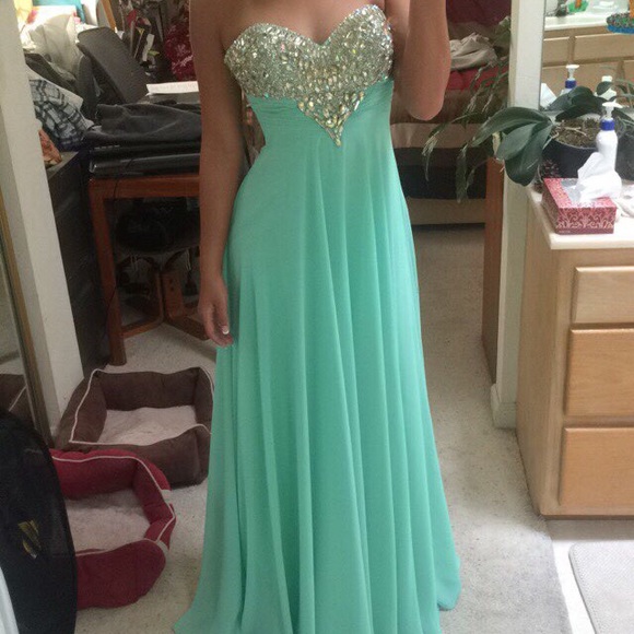 Prom dress size 0!! NEED SOLD ASAP