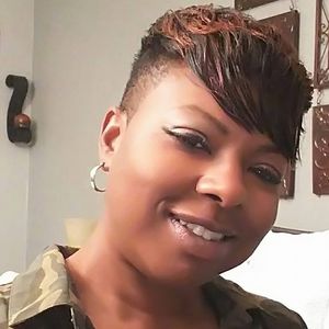 Meet your Posher, Janel
