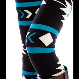Turquoise and black Aztec print leggings