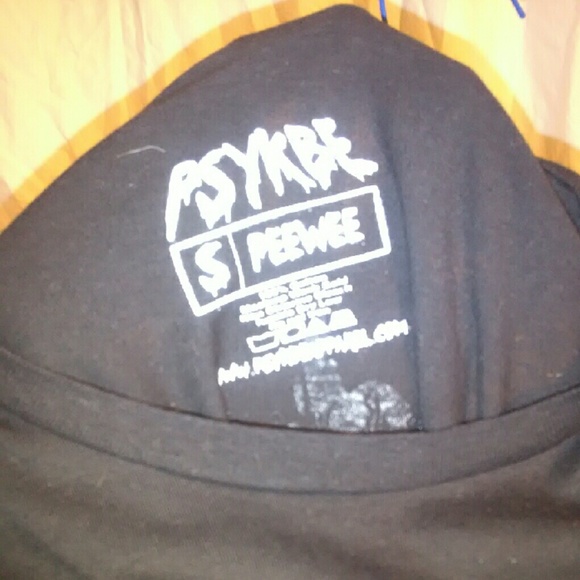 Tee - Picture 2 of 3