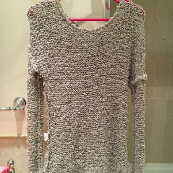 VINCE sweater