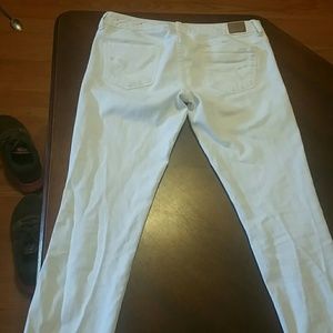 American Eagle white ankle jeans sz 4