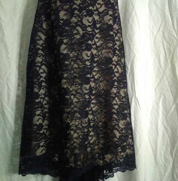 Skirt - Picture 2 of 4