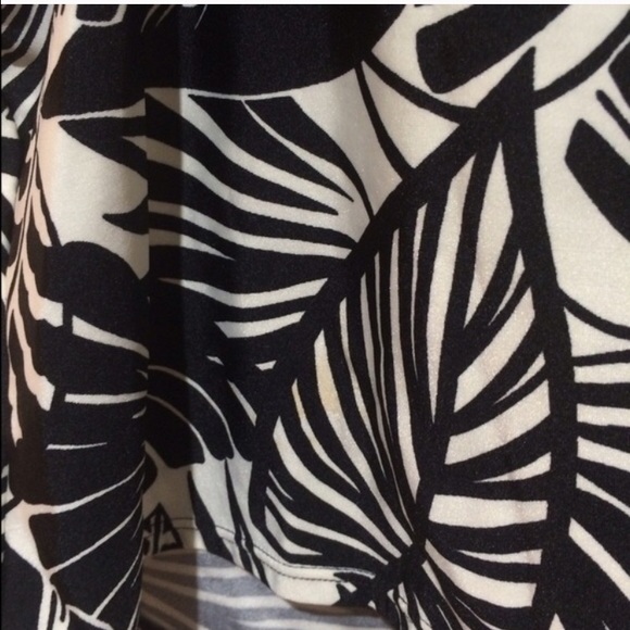 Swim suit top - Picture 3 of 3