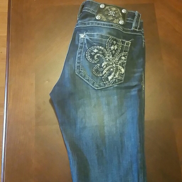 Miss me fleur de lis jeans sz 28