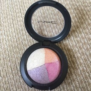 MAC Girlish Romp eyeshadow