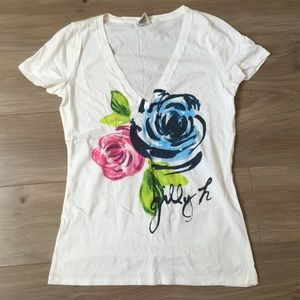 Gilly Hicks V-Shape neck tee