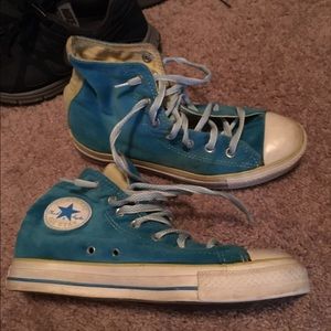 High Top Converse men sz 6 women sz 8