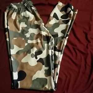 Camo Lotus leggings lowest price!! $